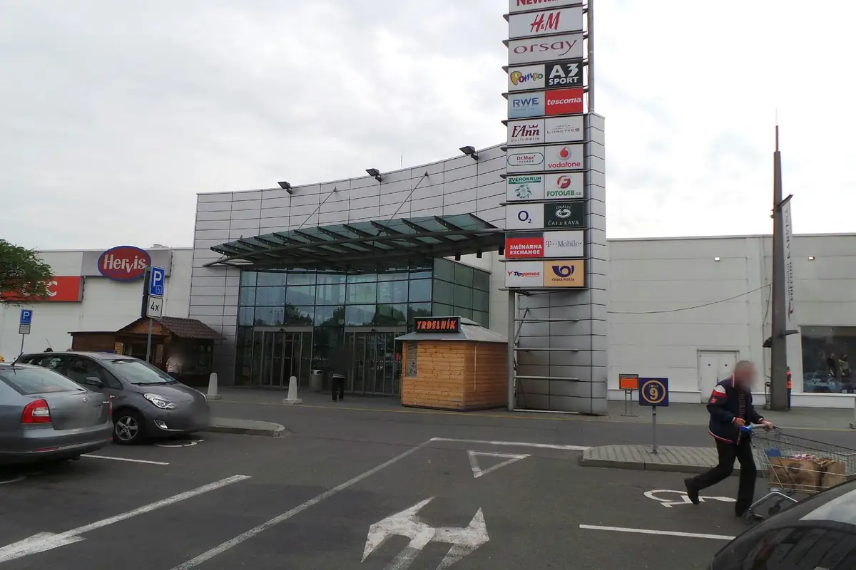 Albert Hypermarket